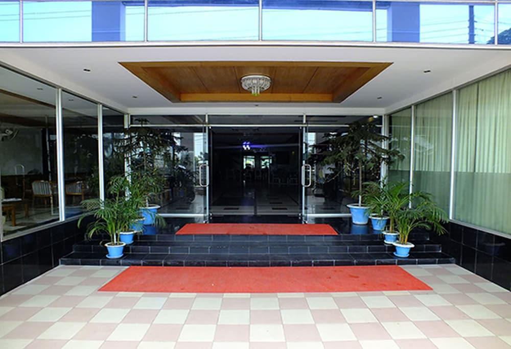 Uni Resort Cox's Bazar Exteriér fotografie